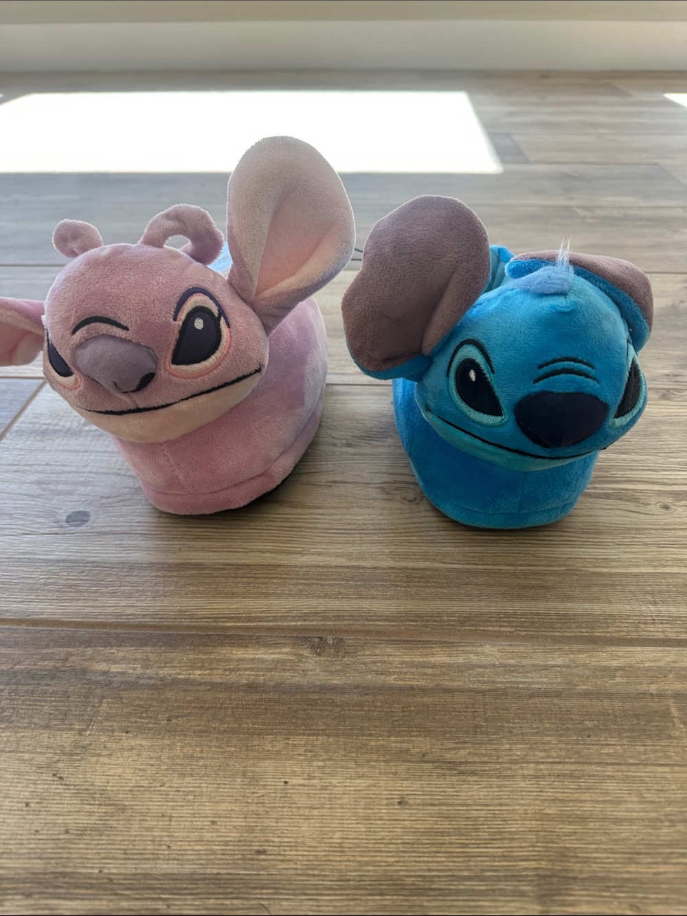 NWT Disney Stitch Plush Kids Slippers 
Size 13/1